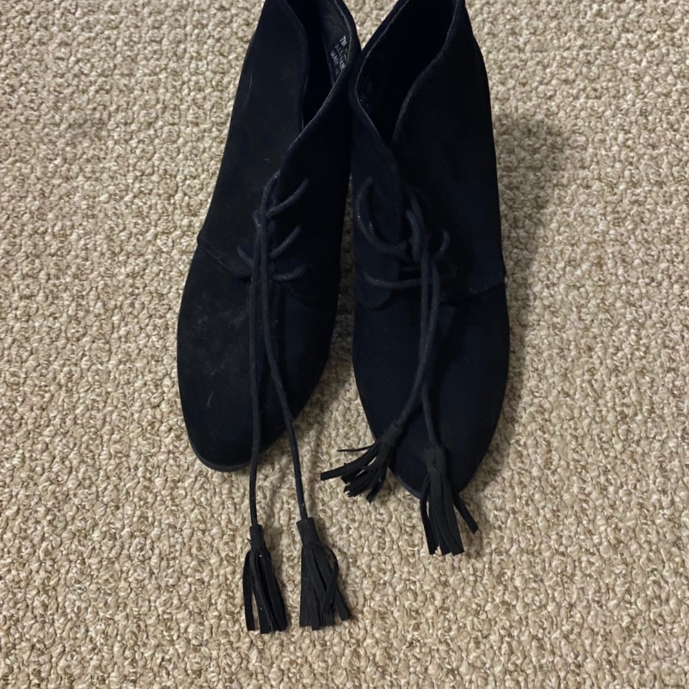 black lace boots with small heal